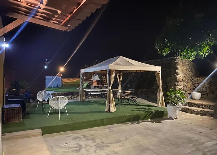 فيلة Perejil Rural House Views Jacuzzi *